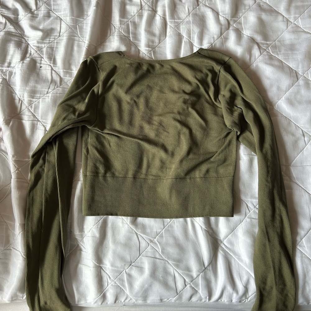 Army Green Dynamite Top - Picture 4 of 4